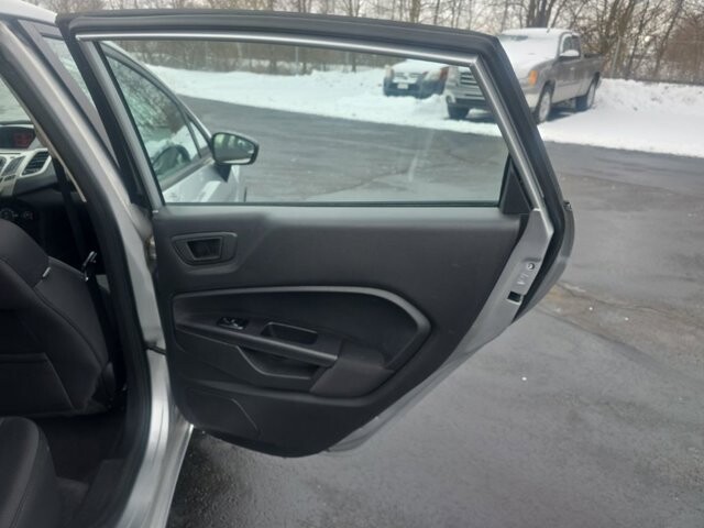 2013 Ford Fiesta in Marysville, OH 43040 - 18127806 29