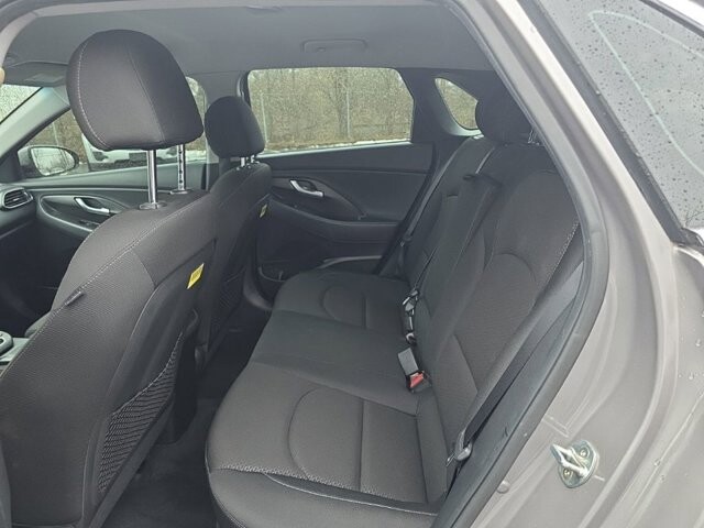 2020 Hyundai Elantra in Marysville, OH 43040 - 18127809 31