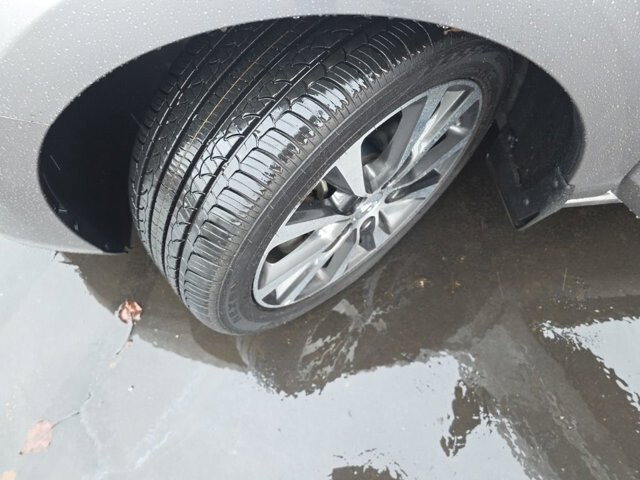 2020 Hyundai Elantra in Marysville, OH 43040 - 18127809 11