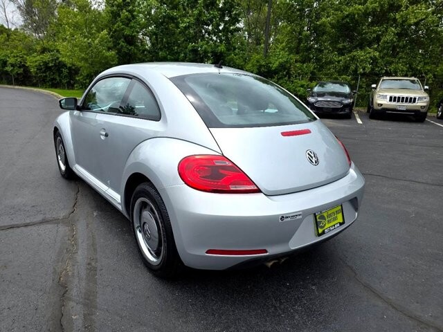 2013 Volkswagen Beetle in Marysville, OH 43040 - 18127810 5
