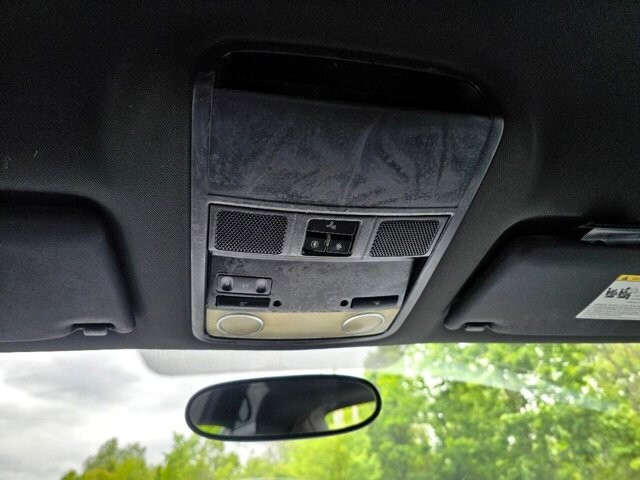 2013 Volkswagen Beetle in Marysville, OH 43040 - 18127810 18