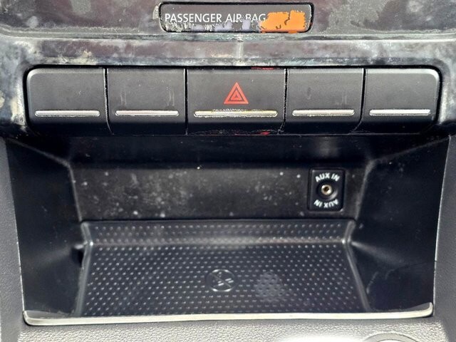 2013 Volkswagen Beetle in Marysville, OH 43040 - 18127810 21