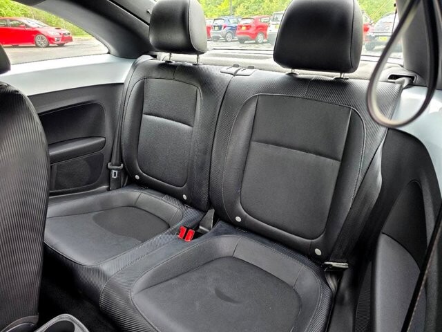 2013 Volkswagen Beetle in Marysville, OH 43040 - 18127810 25