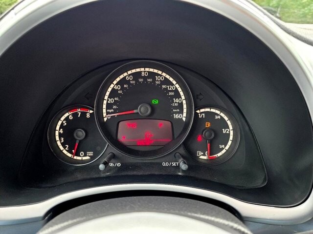 2013 Volkswagen Beetle in Marysville, OH 43040 - 18127810 17