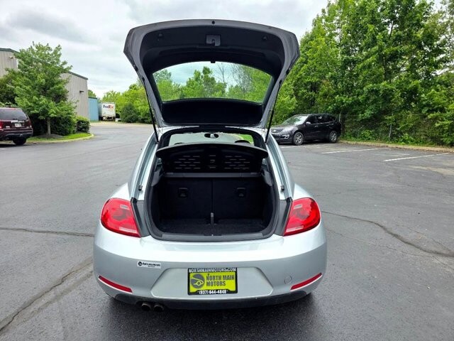2013 Volkswagen Beetle in Marysville, OH 43040 - 18127810 26