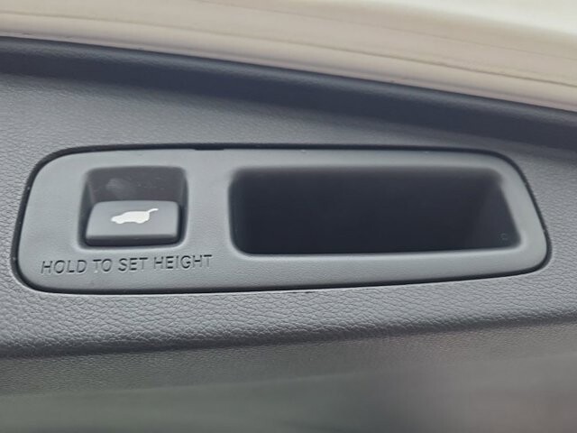 2017 Honda CR-V in Marysville, OH 43040 - 18127812 33