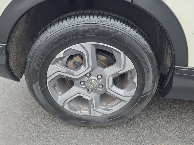 2017 Honda CR-V in Marysville, OH 43040 - 18127812 10