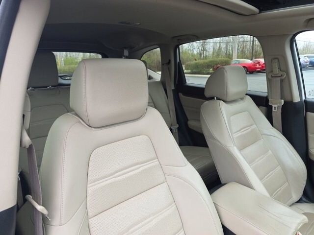 2017 Honda CR-V in Marysville, OH 43040 - 18127812 41