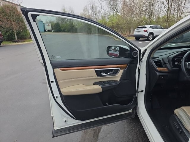 2017 Honda CR-V in Marysville, OH 43040 - 18127812 12