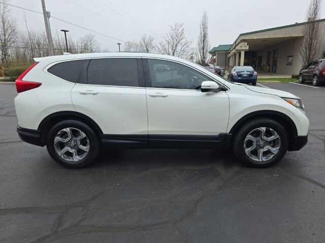 2017 Honda CR-V in Marysville, OH 43040 - 18127812 9