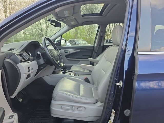 2016 Honda Pilot in Marysville, OH 43040 - 18127816 16