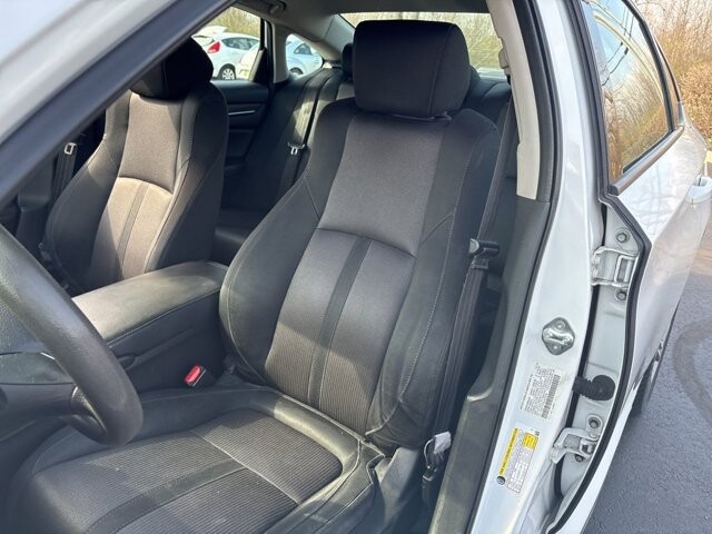 2018 Honda Accord in Marysville, OH 43040 - 18127819 15