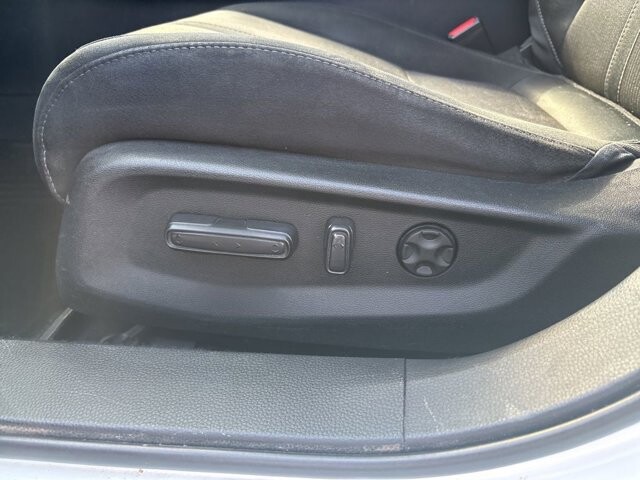 2018 Honda Accord in Marysville, OH 43040 - 18127819 16