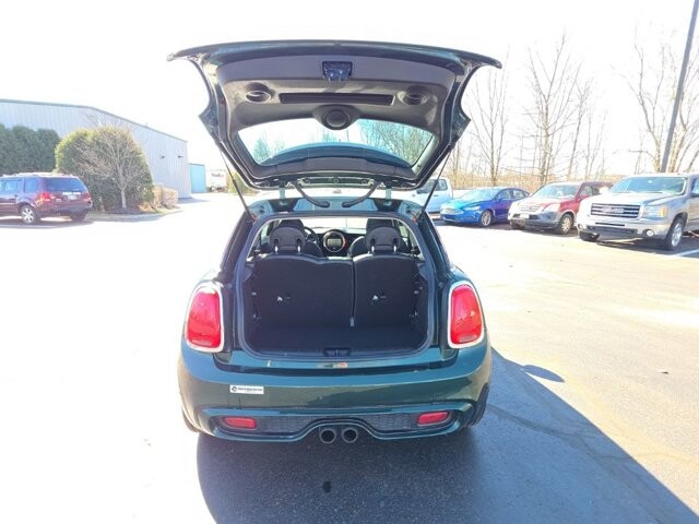 2016 MINI Cooper in Marysville, OH 43040 - 18127820 32