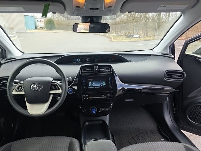2017 Toyota Prius in Marysville, OH 43040 - 18127821 28