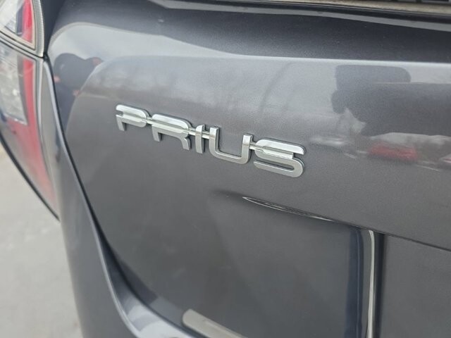 2017 Toyota Prius in Marysville, OH 43040 - 18127821 7