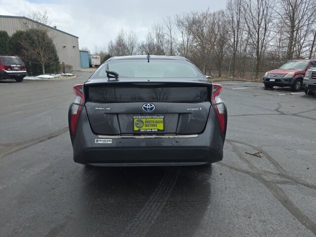 2017 Toyota Prius in Marysville, OH 43040 - 18127821 6