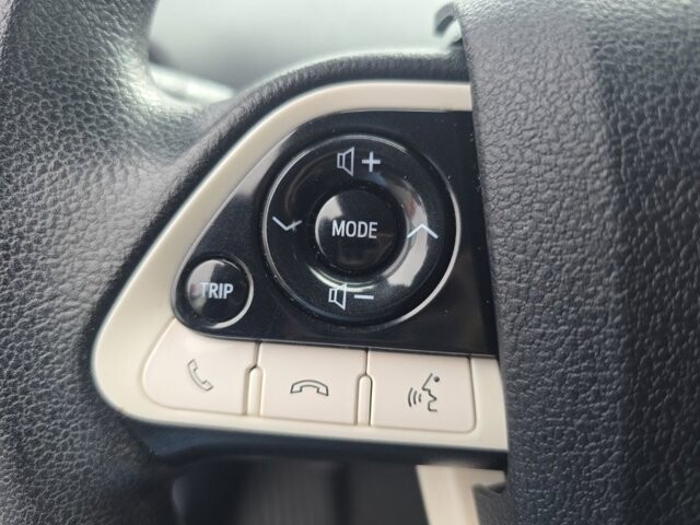 2017 Toyota Prius in Marysville, OH 43040 - 18127821 19