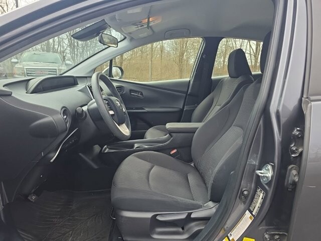 2017 Toyota Prius in Marysville, OH 43040 - 18127821 15