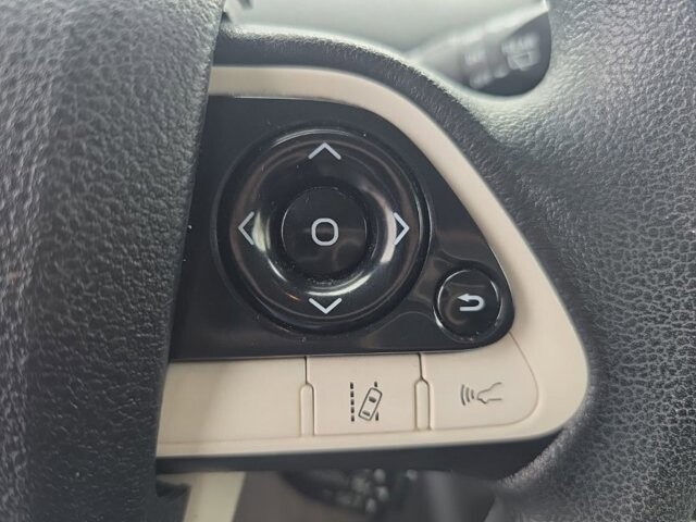 2017 Toyota Prius in Marysville, OH 43040 - 18127821 20