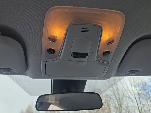 2017 Toyota Prius in Marysville, OH 43040 - 18127821 22