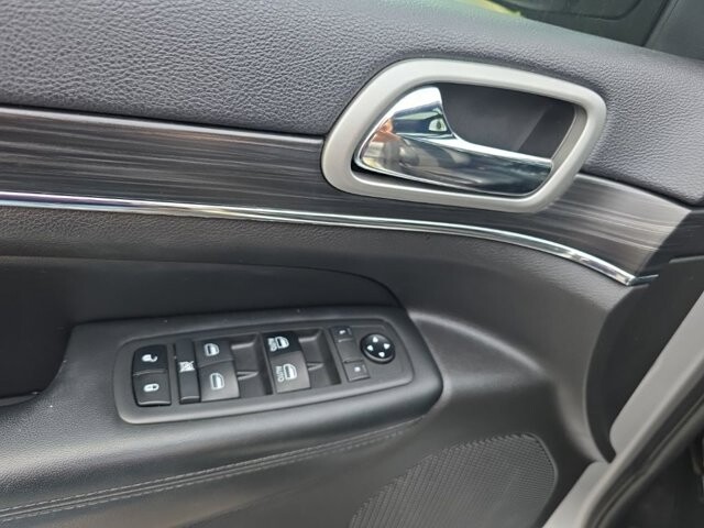 2019 Jeep Grand Cherokee in Marysville, OH 43040 - 18127823 13