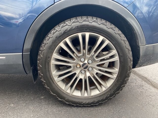 2017 Lincoln MKX in Marysville, OH 43040 - 18127824 12