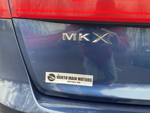 2017 Lincoln MKX in Marysville, OH 43040 - 18127824 8
