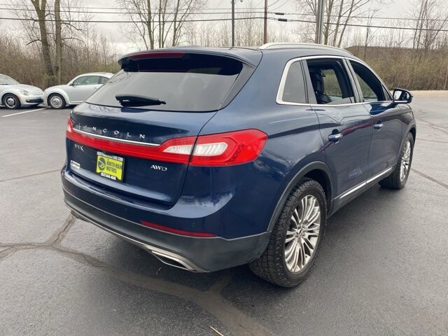 2017 Lincoln MKX in Marysville, OH 43040 - 18127824 10