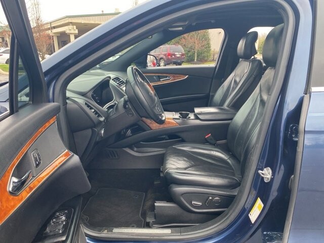 2017 Lincoln MKX in Marysville, OH 43040 - 18127824 14