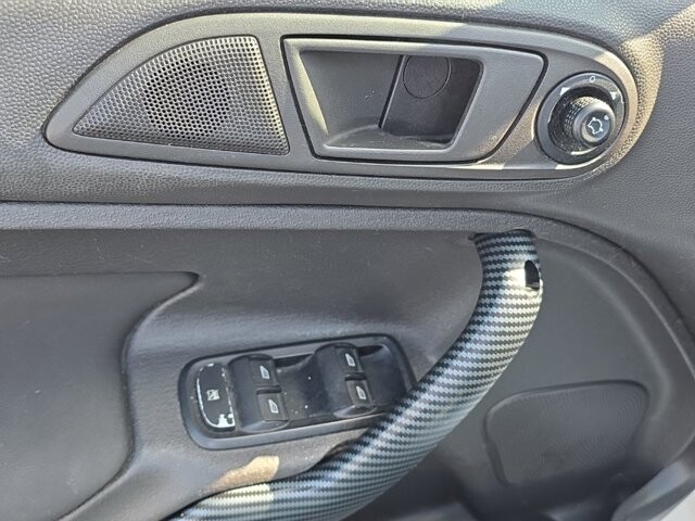 2013 Ford Fiesta in Marysville, OH 43040 - 18127825 14