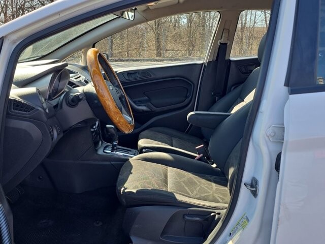 2013 Ford Fiesta in Marysville, OH 43040 - 18127825 15