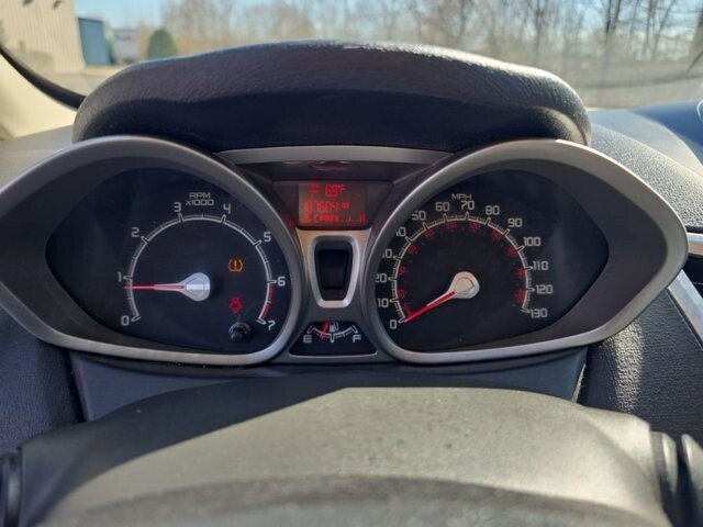 2013 Ford Fiesta in Marysville, OH 43040 - 18127825 21