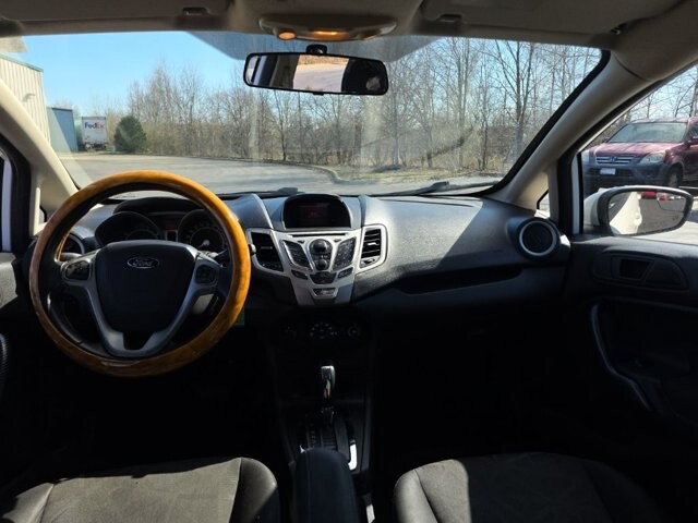 2013 Ford Fiesta in Marysville, OH 43040 - 18127825 28
