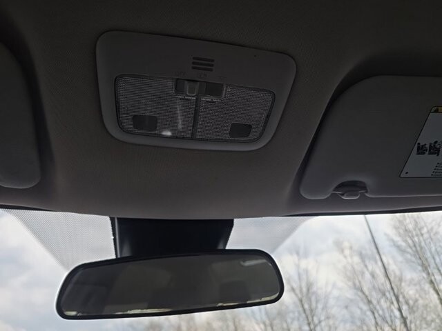 2019 Toyota Corolla in Marysville, OH 43040 - 18127828 22