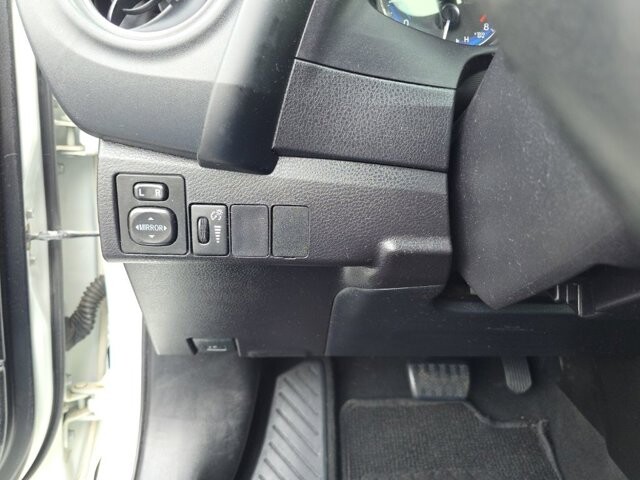 2019 Toyota Corolla in Marysville, OH 43040 - 18127828 17