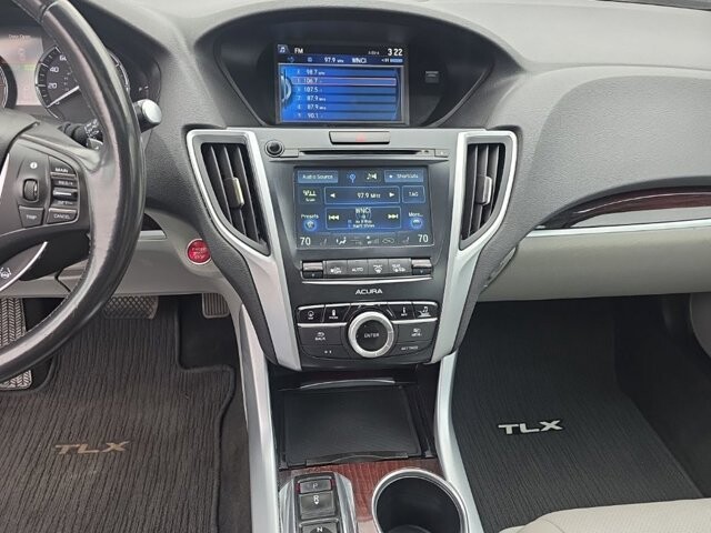 2017 Acura TLX in Marysville, OH 43040 - 18127829 30