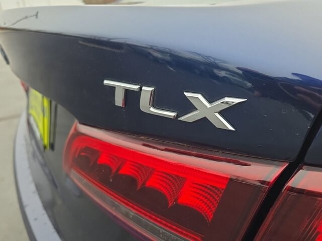 2017 Acura TLX in Marysville, OH 43040 - 18127829 9