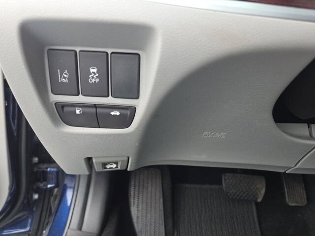 2017 Acura TLX in Marysville, OH 43040 - 18127829 17