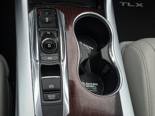 2017 Acura TLX in Marysville, OH 43040 - 18127829 29