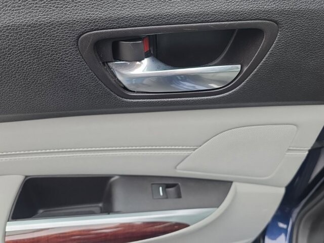 2017 Acura TLX in Marysville, OH 43040 - 18127829 33