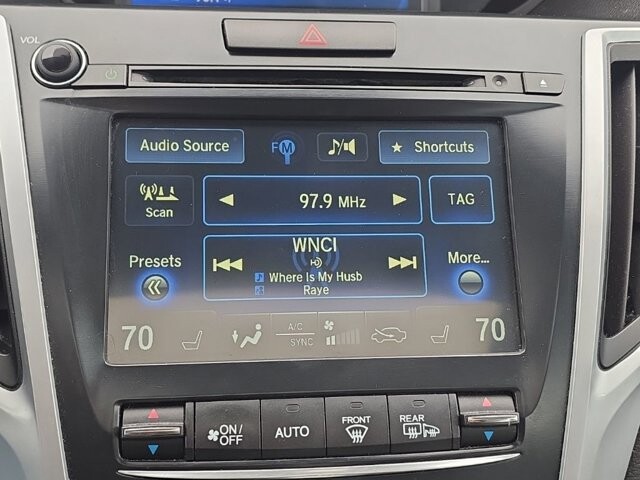 2017 Acura TLX in Marysville, OH 43040 - 18127829 27