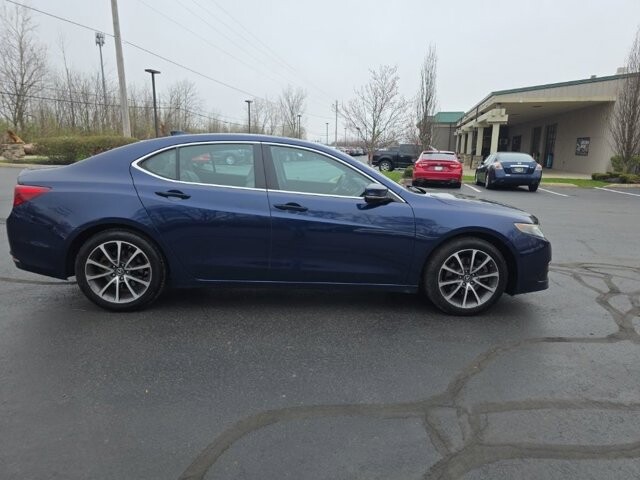 2017 Acura TLX in Marysville, OH 43040 - 18127829 8