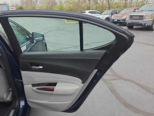 2017 Acura TLX in Marysville, OH 43040 - 18127829 37