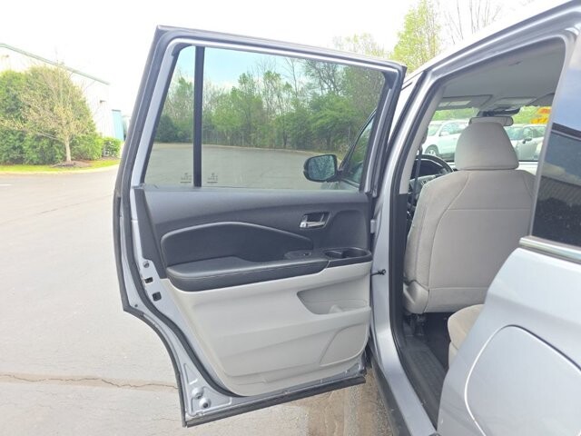 2019 Honda Pilot in Marysville, OH 43040 - 18127832 30