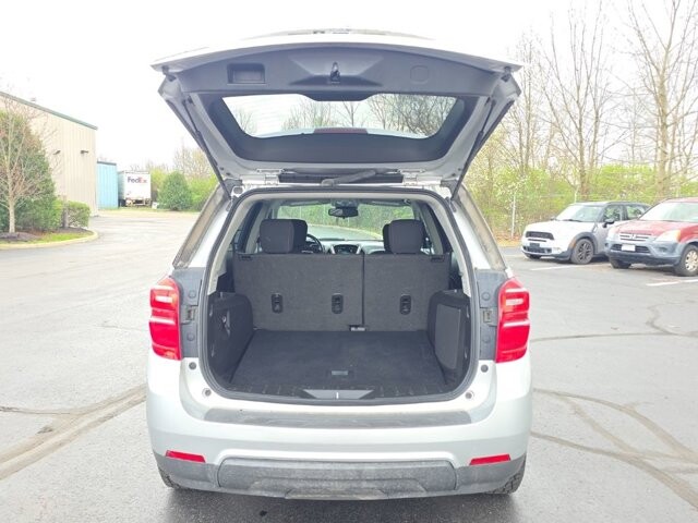 2017 Chevrolet Equinox in Marysville, OH 43040 - 18127834 31