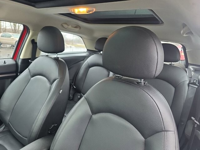 2014 MINI Cooper Paceman in Marysville, OH 43040 - 18127835 17