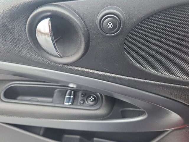 2014 MINI Cooper Paceman in Marysville, OH 43040 - 18127835 15