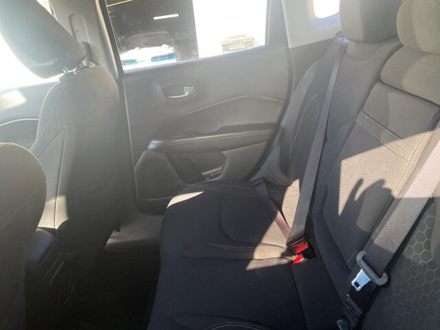 2018 Jeep Compass in Mount Vernon, WA 98273 - 18127841 5