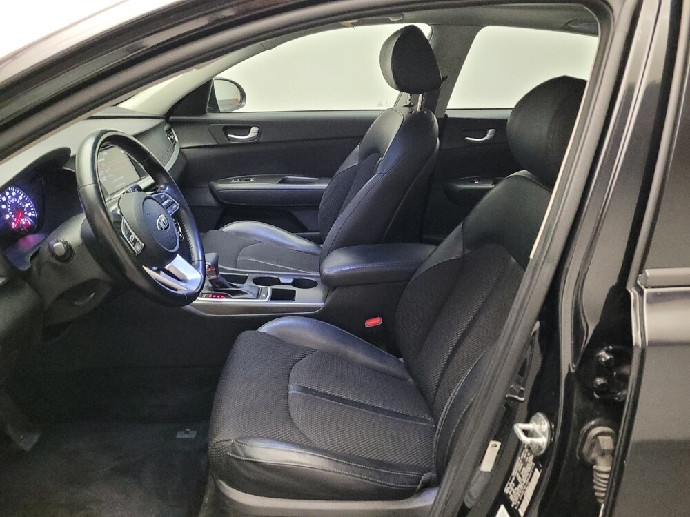 2019 Kia Optima in Downey, CA 90241 - 18127851 17